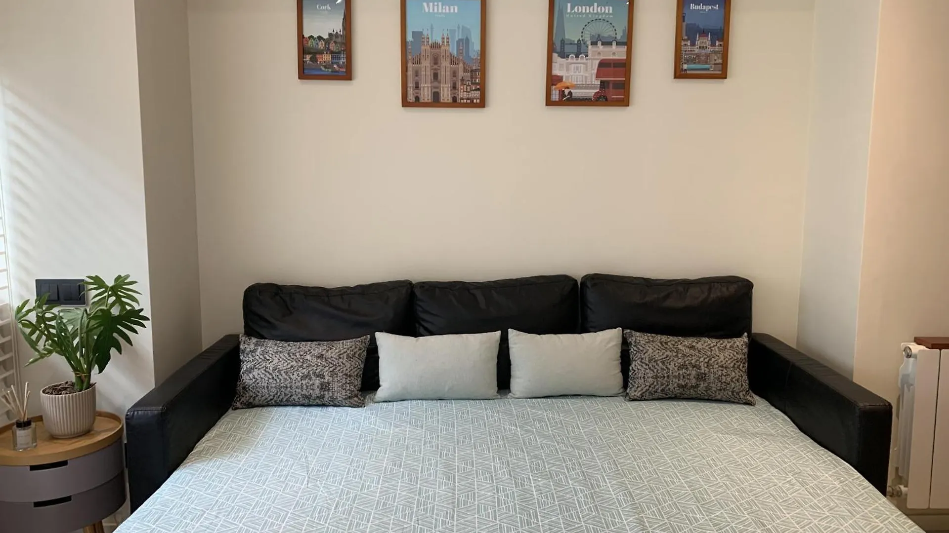 Vacation House With Garden In The Foothills Barcelona Spanien